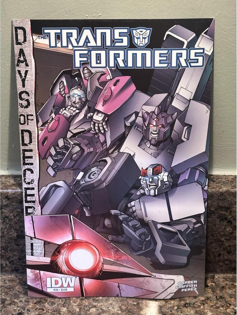 Transformers: Robots in Disguise #38 NM 9.4 2015  Andrew Griffith Cover